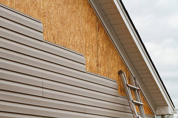 24/7 Emergency Vinyl Siding experts in Clearfield, PA